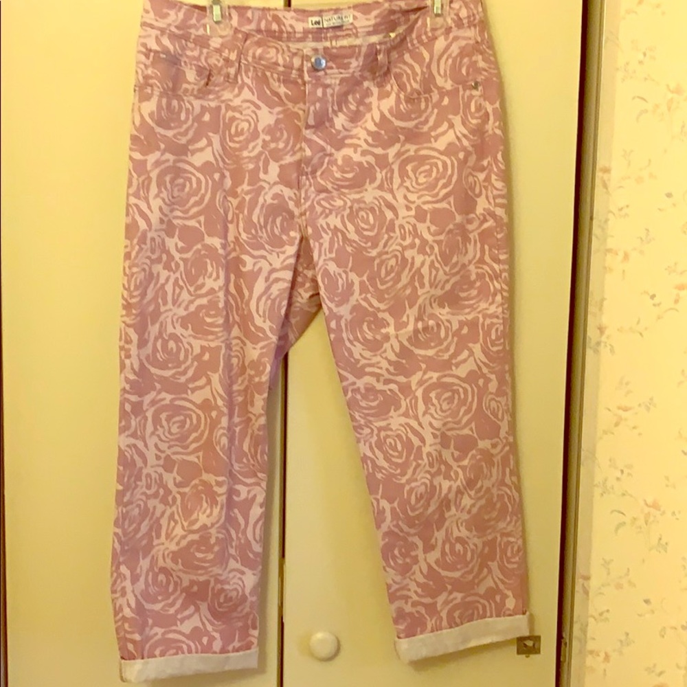 Capri pants